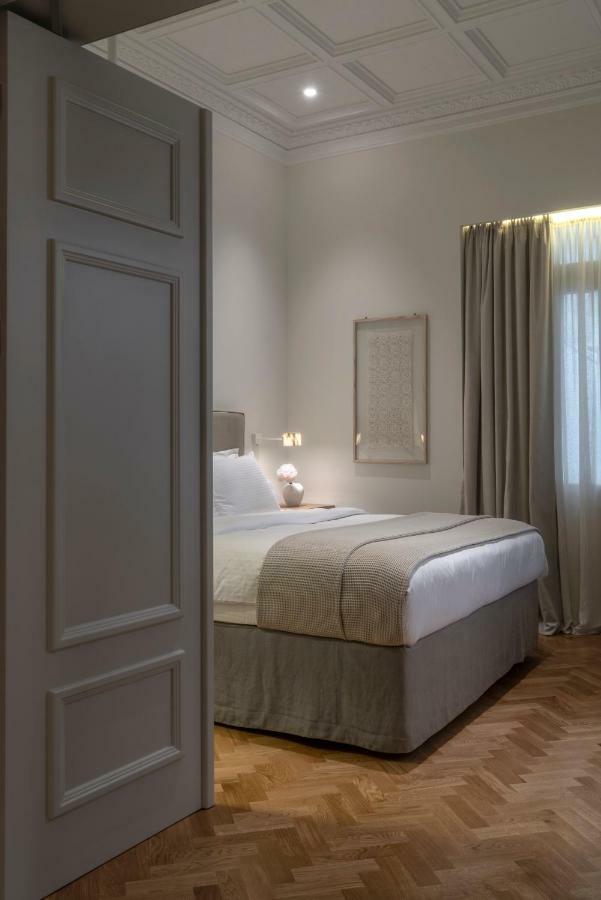 Hotel Coco-Mat Athens Jumelle Exterior foto A bedroom at the hotel